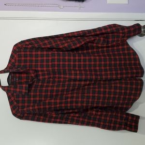 Small Slim Fit Red and Black Banana Republic Flannel